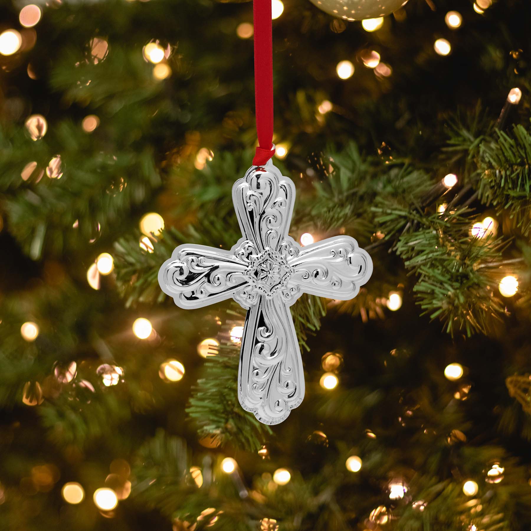 2025 Old Master Sterling Cross Ornament 33rd Edition - Image 2